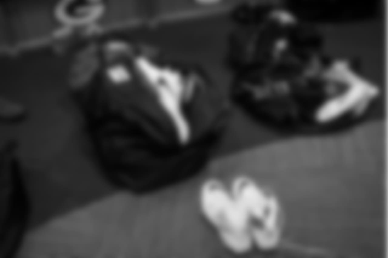 181231-locker-room-cleanout-01