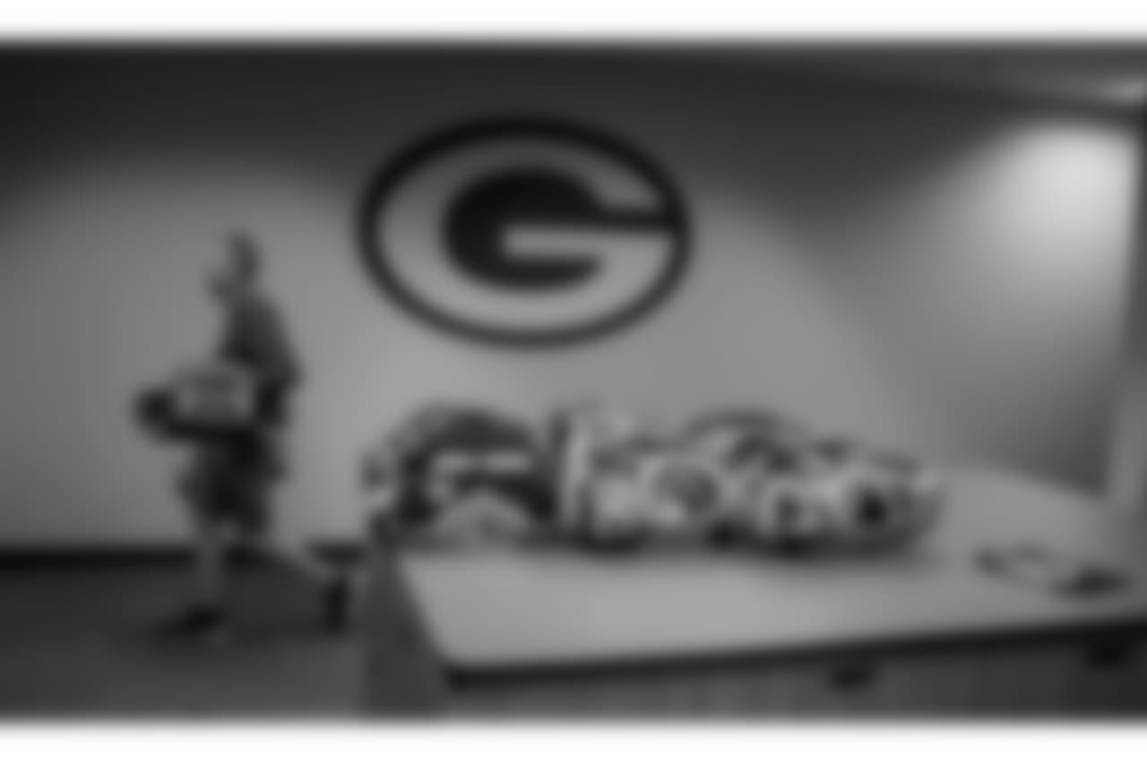 181015-packers-locker-room-bobber-31