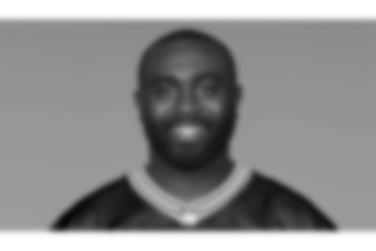 #32 - RB Tra Carson