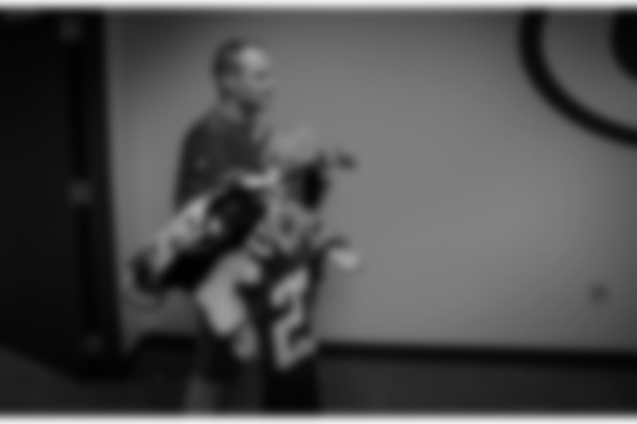 181015-packers-locker-room-bobber-34
