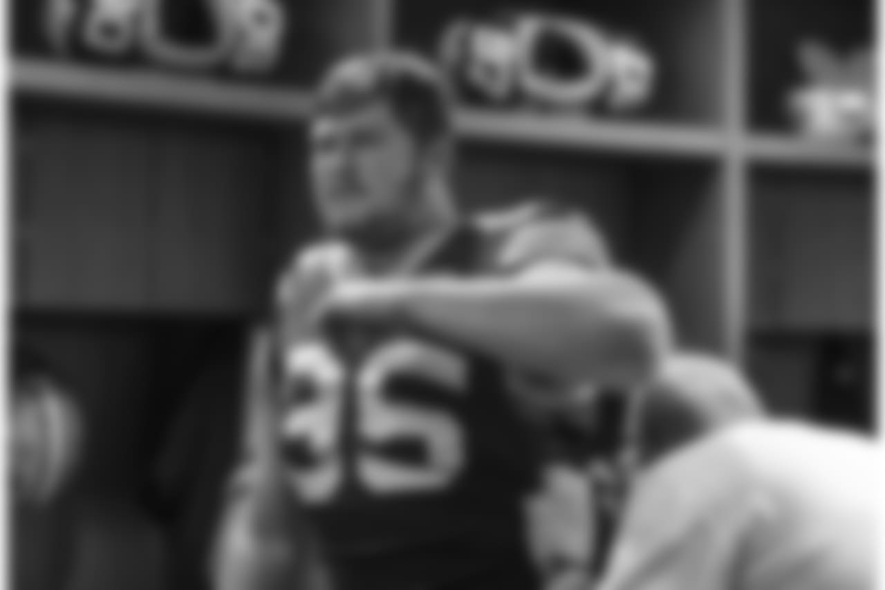 181209-locker-room-pass-04