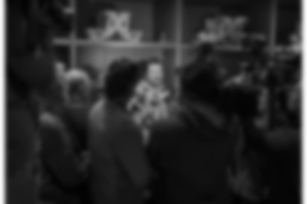 181231-locker-room-cleanout-05
