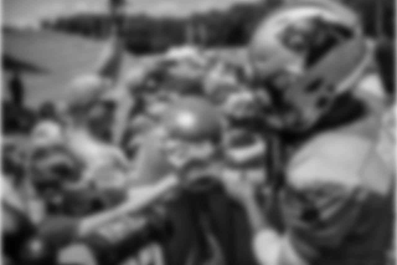 07-27 Panthers Training Camp jn 0145