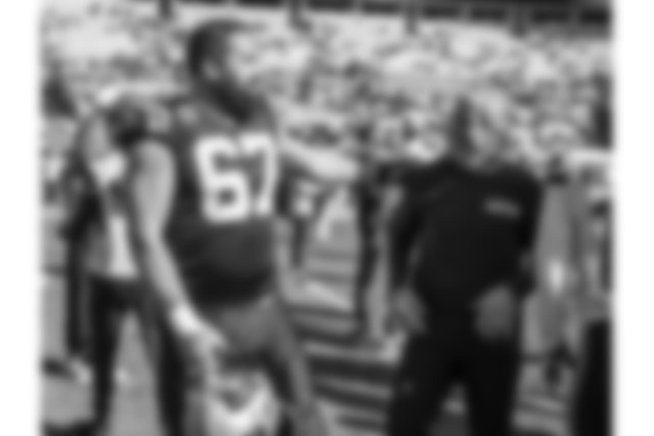 2018_11_25 CARvsSEA warmups 0121