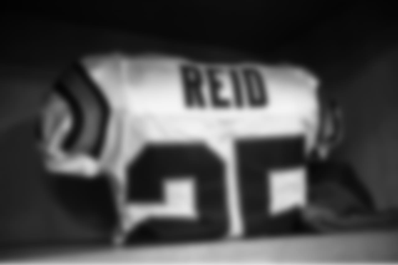 Locker room_36