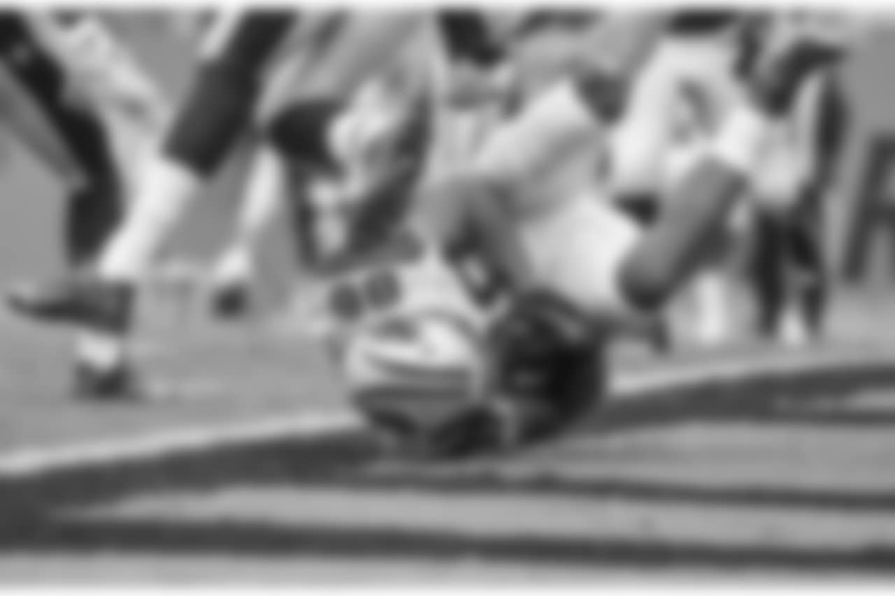 Carolina Panthers play against the New Orleans Saints on Sunday, September 27, 2015 at Bank of America Stadium.