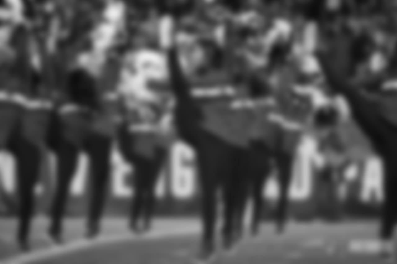 GBP110418-Cheer_DS16-watermarked