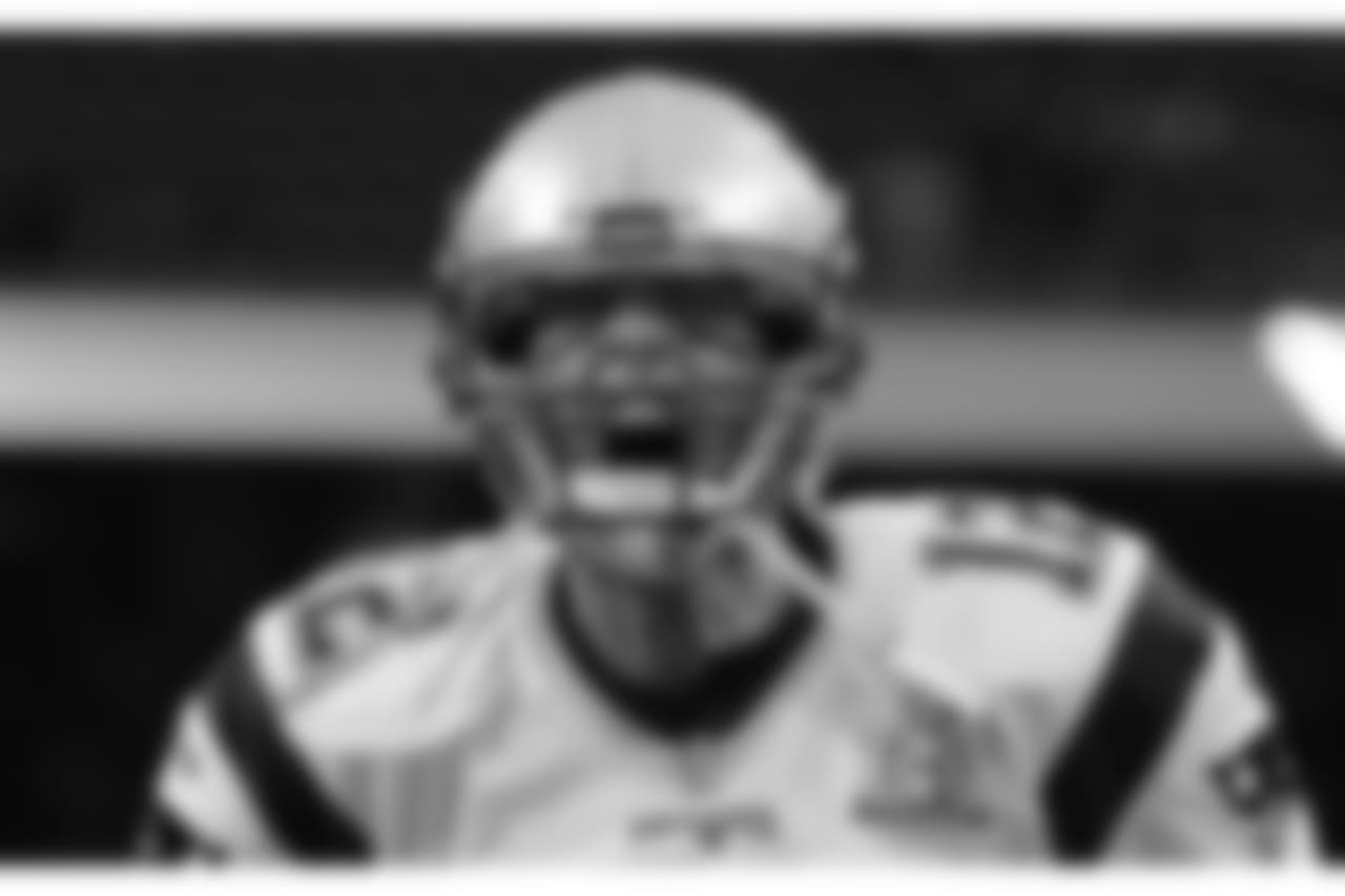 New England Patriots' Tom Brady runs on to the field before the NFL Super Bowl 51 football game against the Atlanta Falcons, Sunday, Feb. 5, 2017, in Houston. (AP Photo/Jae C. Hong)