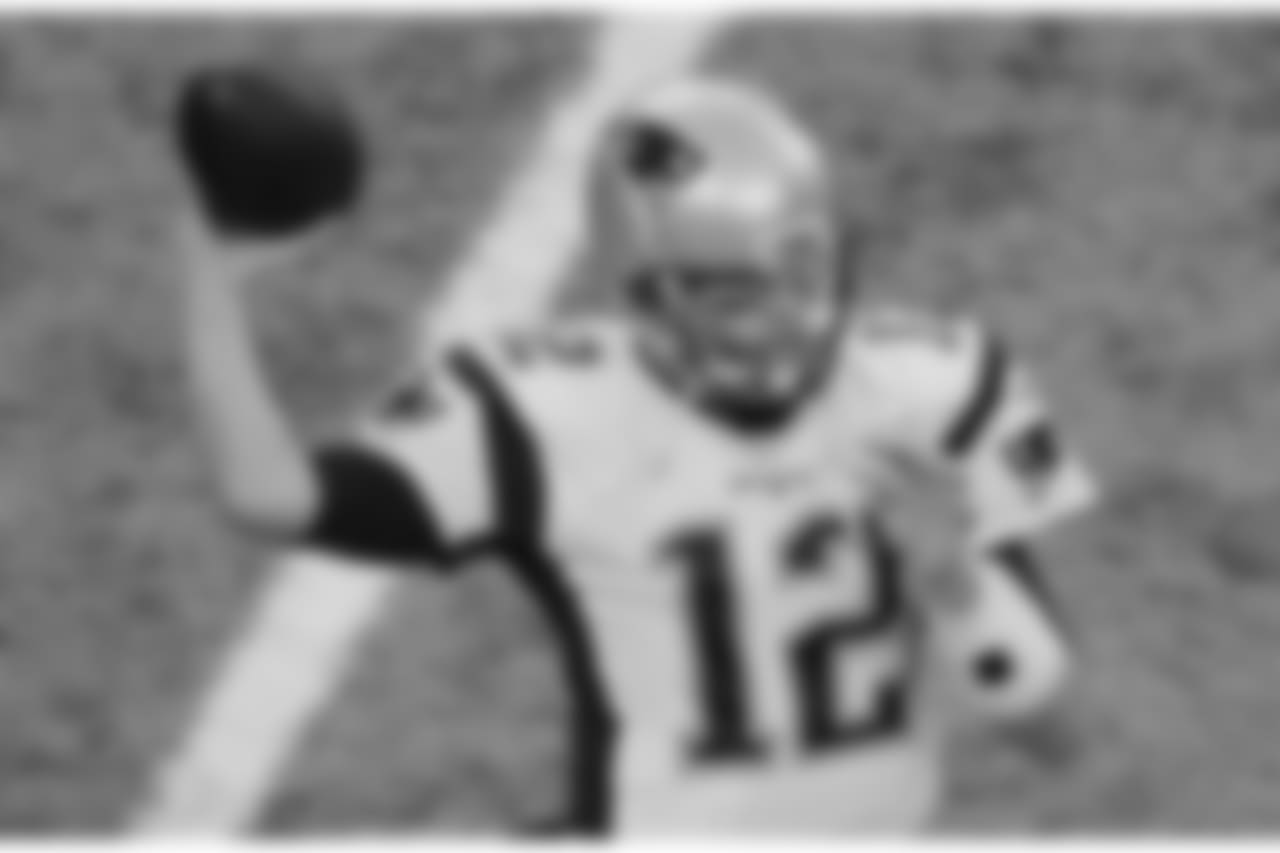 New England Patriots' Tom Brady warms up before the NFL Super Bowl 51 football game against the Atlanta Falcons, Sunday, Feb. 5, 2017, in Houston. (AP Photo/Charlie Riedel)