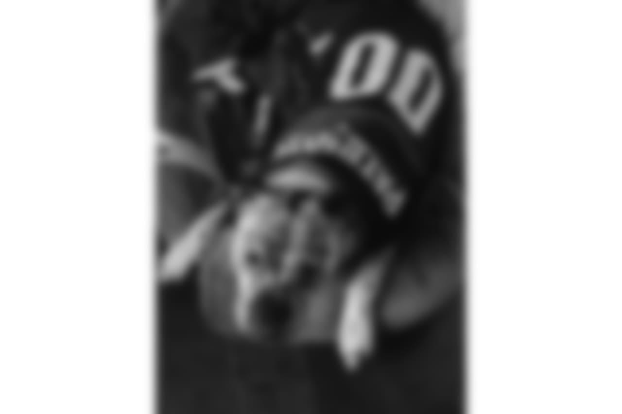 DvrQA2XXgAIULoj