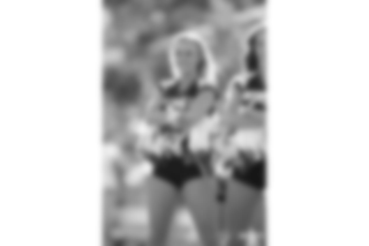 MD093018-Cheer_DS015-watermarked