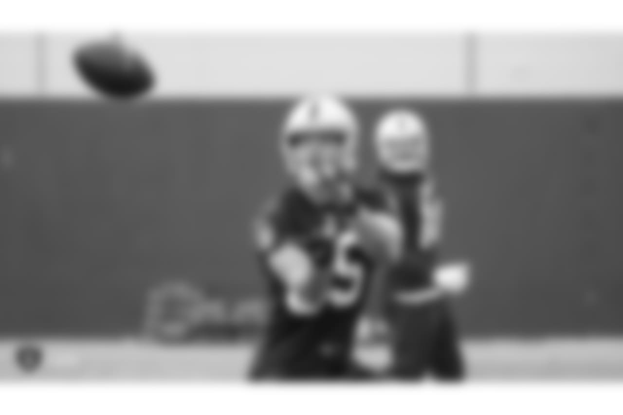 Oakland Raiders tight end Derek Carrier (85) on the field for practice at the Oakland Raiders Practice Facility, Friday, December 21, 2018, in Alameda, California.
