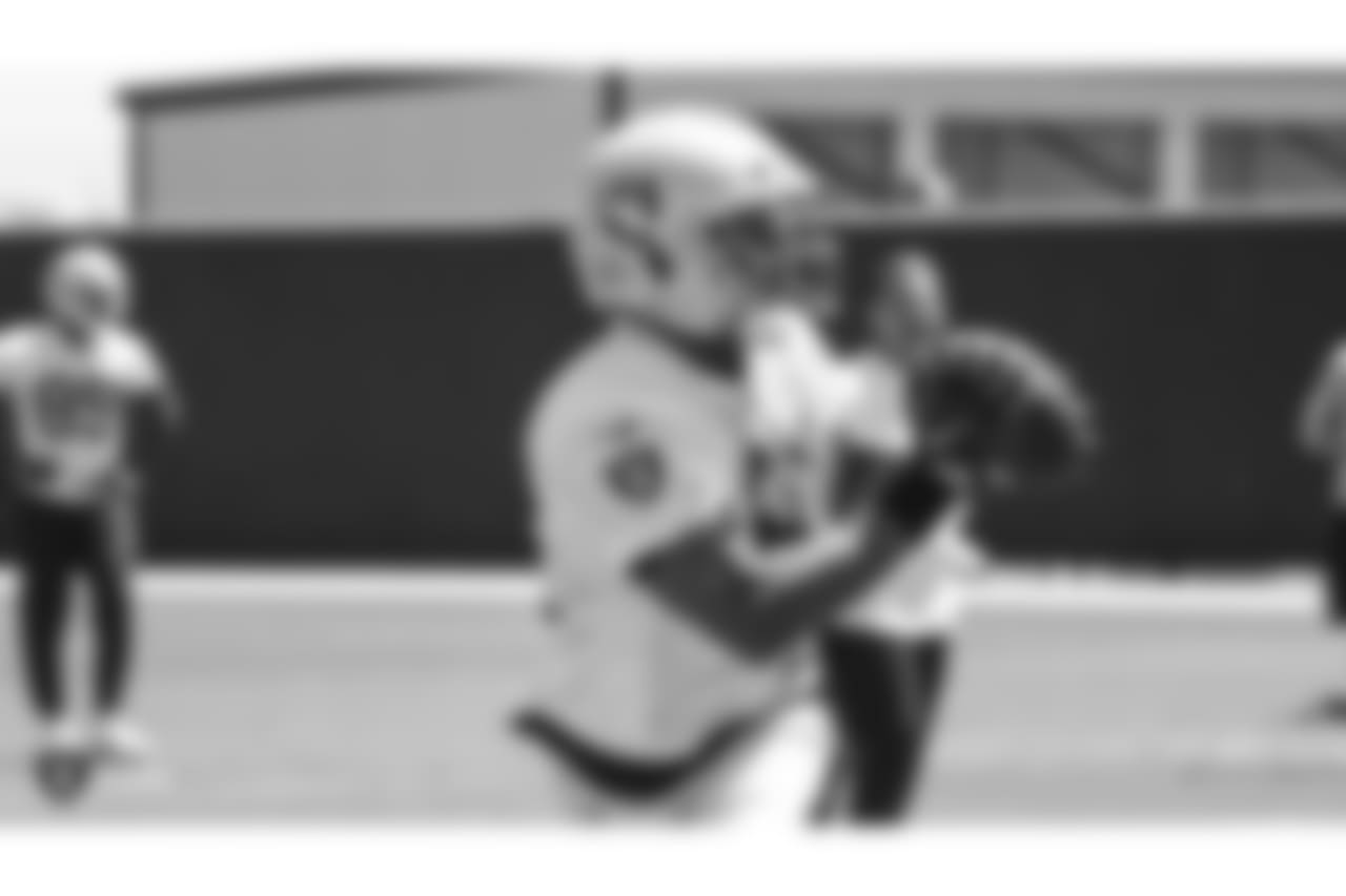 Oakland Raiders tight end Pharaoh Brown (81) at a Mandatory Mini Camp at the Oakland Raiders Practice Facility, Tuesday, June 12, 2018, in Alameda, California.