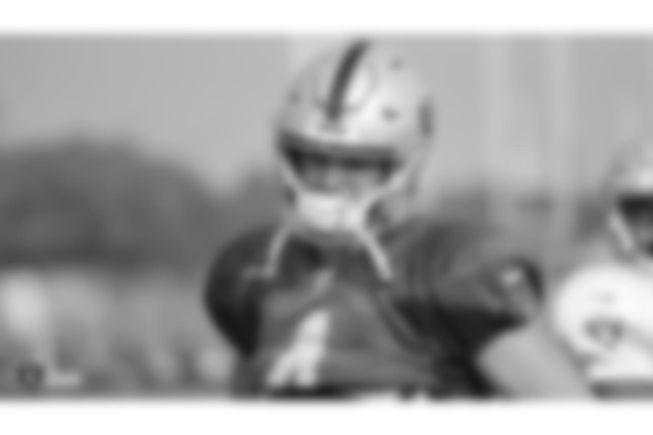 Oakland Raiders quarterback Derek Carr (4) on the field for practice at the Oakland Raiders Practice Facility, Wednesday, November 14, 2018, in Alameda, California.