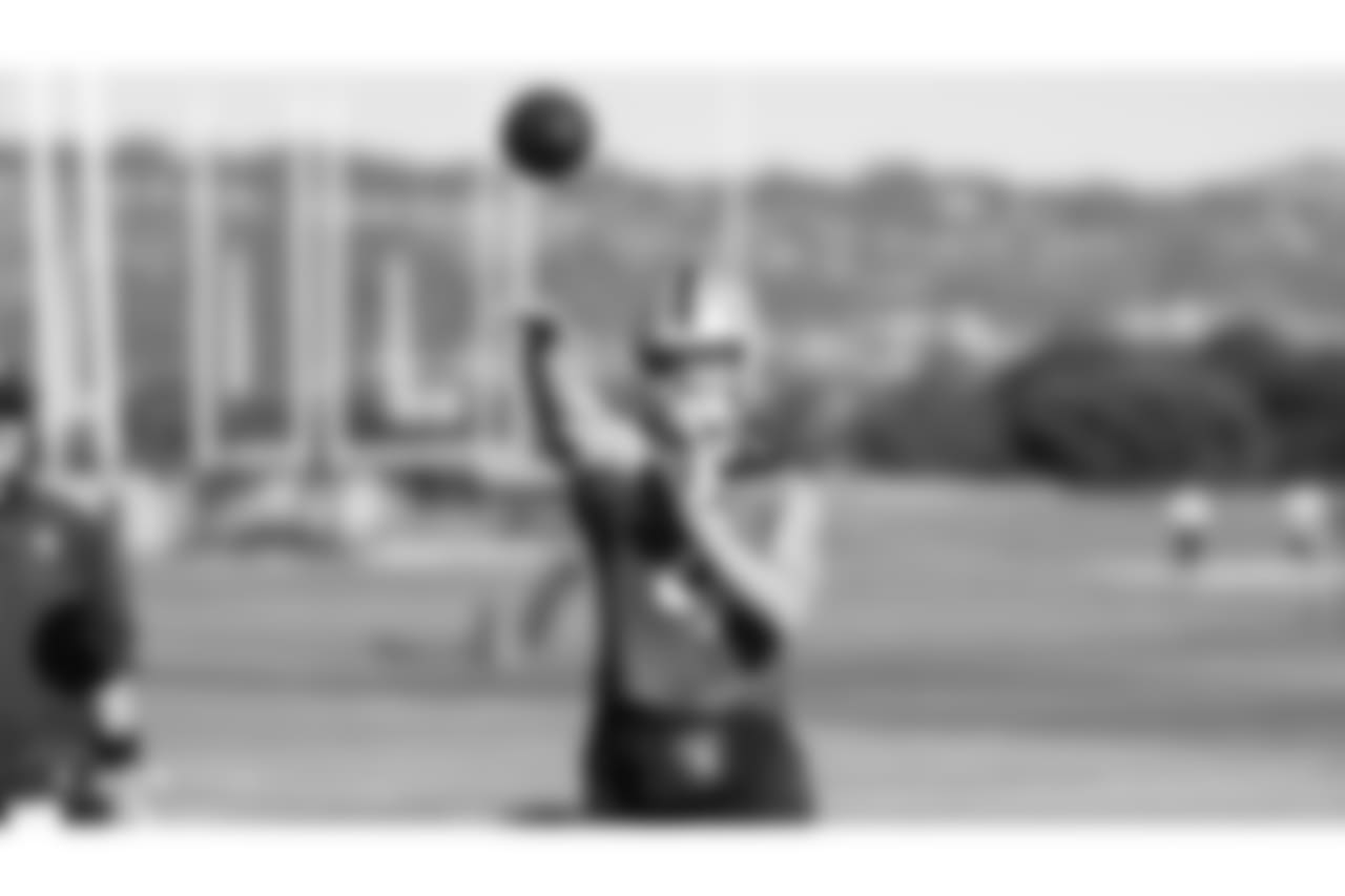 Oakland Raiders quarterback Derek Carr (4) on the field for practice at the Oakland Raiders Practice Facility, Thursday, December 27, 2018, in Alameda, California.