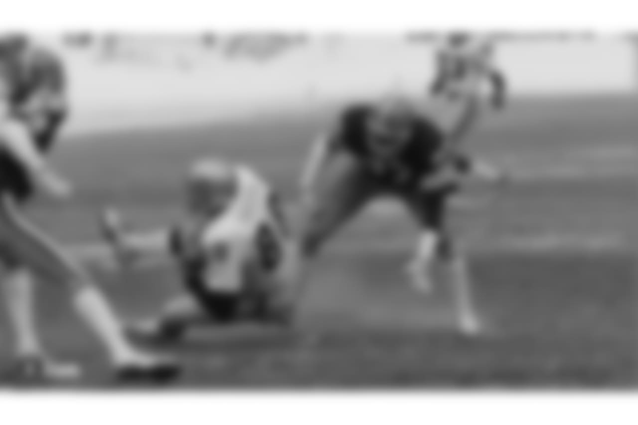 A look back at the Raiders 1980 AFC Divisional Playoff game against the Cleveland Browns, which came to be known as Red Right 88 because of the infamous passing play called by the Browns that led to a Raiders interception, and thus secured their win and advancement to Super Bowl XV against the Philadelphia Eagles.