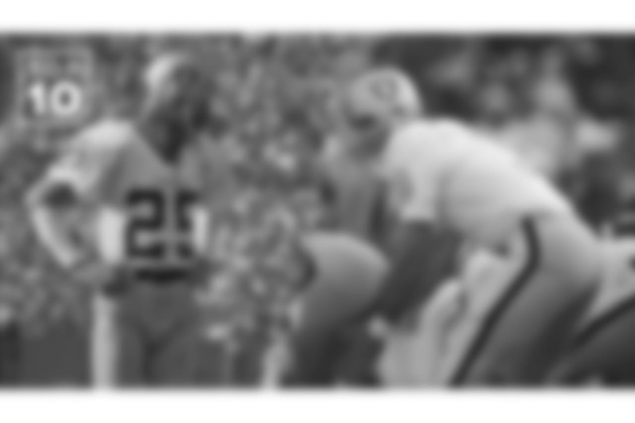 (**5\. Daryle Lamonica & Fred Biletnikoff, 1968 AFL Championship**) In the 1968 AFL Championship Game, quarterback Daryle Lamonica completed 20 of 47 pass attempts for 401 yards and a touchdown, and wide receiver Biltenikoff caught 7 passes for 190 yards and that one touchdown in a losing effort as the Raiders fell to the New York Jets 27-23.