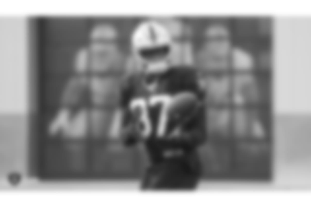 Oakland Raiders tight end Jared Cook (87) on the field for practice at the Oakland Raiders Practice Facility, Thursday, December 20, 2018, in Alameda, California.