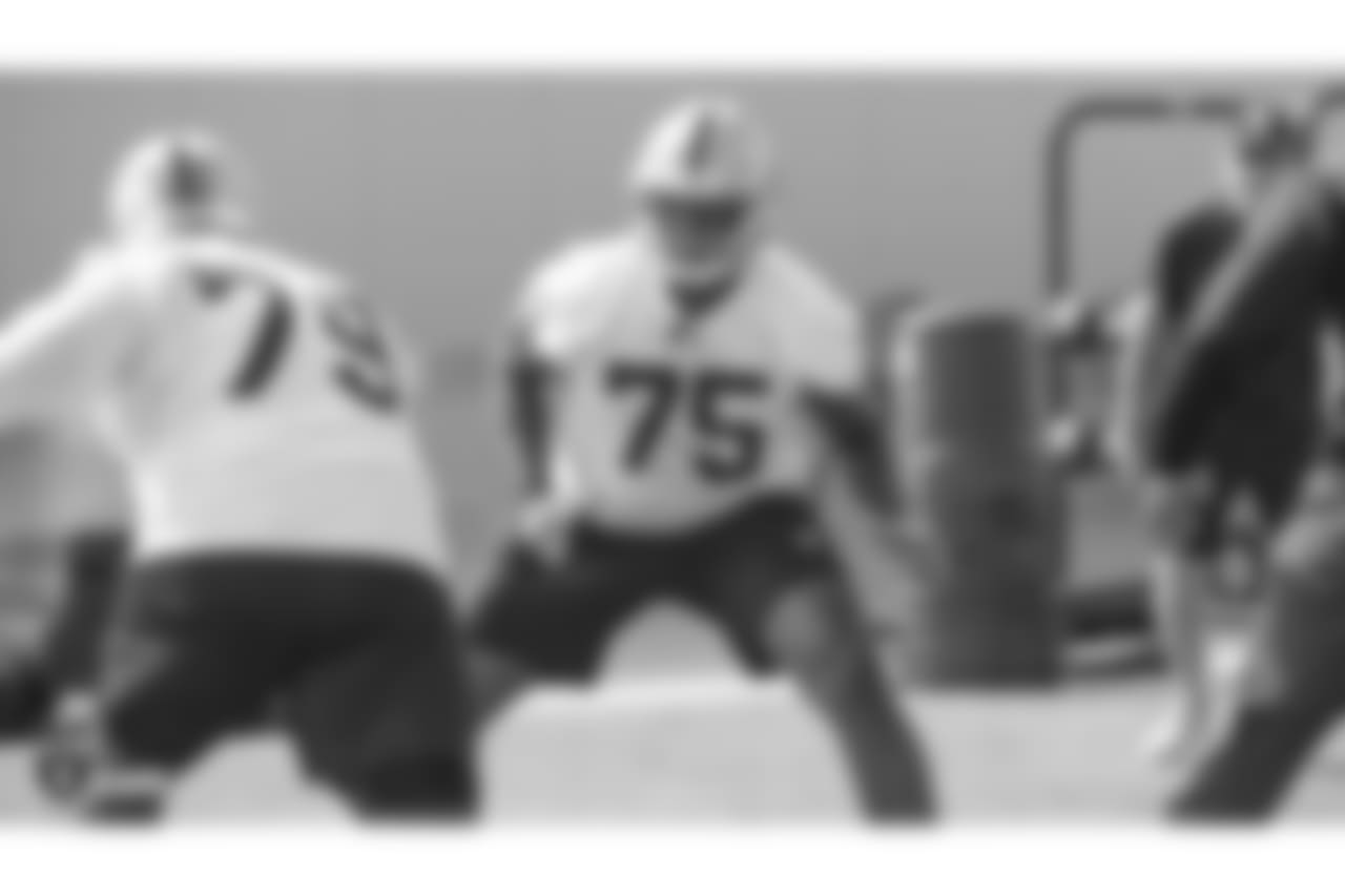 Oakland Raiders offensive tackle Brandon Parker (75) on the field for practice at The Oakland Raiders Practice Facility, Thursday, October 4, 2018, in Alameda, California.