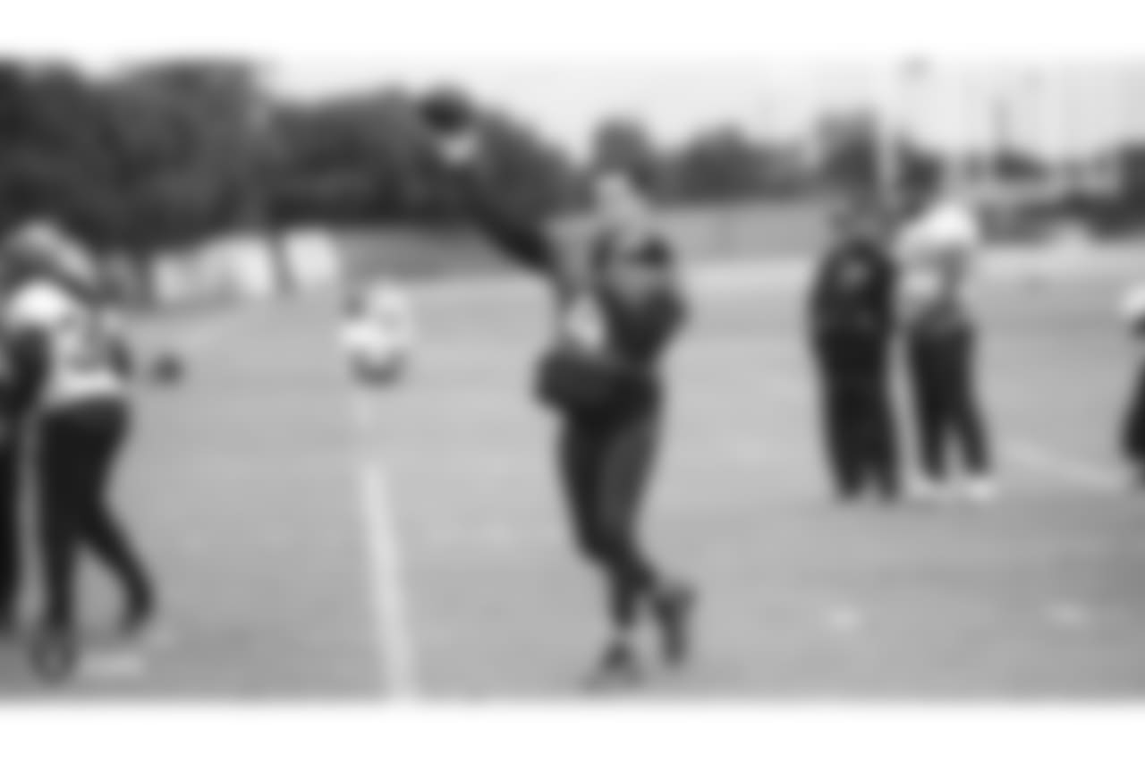 Oakland Raiders quarterback Derek Carr (4) on the field for practice at the Oakland Raiders Practice Facility, Friday, November 23, 2018, in Alameda, California.