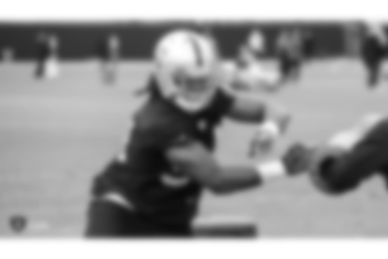 LB Emmanuel Lamur
