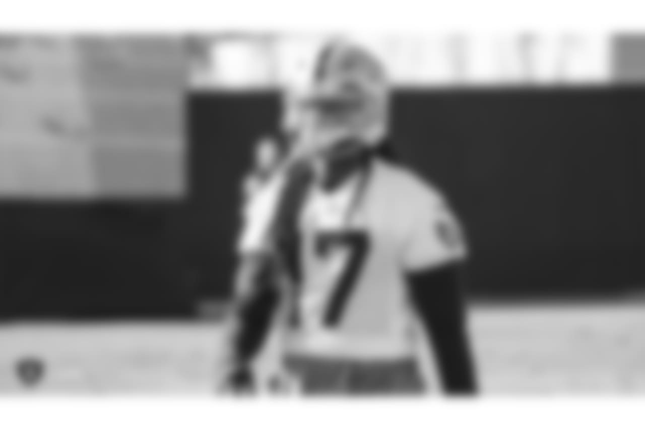 Oakland Raiders wide receiver and return specialist Dwayne Harris (17) on the field for practice at the Oakland Raiders Practice Facility, Friday, December 28, 2018, in Alameda, California.
