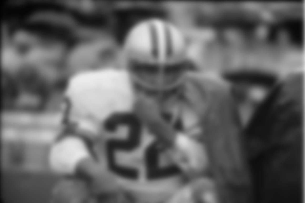 Dick Bass in the 1967 NFL Pro Bowl at the Los Angeles Memorial Coliseum on January 22, 1967. The East defeated the West 20-10. (AP Photo/NFL Photos)