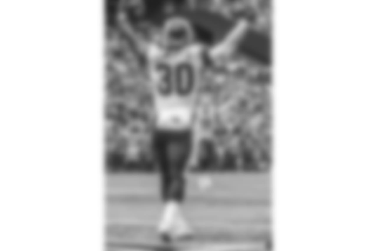 SOCIAL_SeahawksRams_JL_067