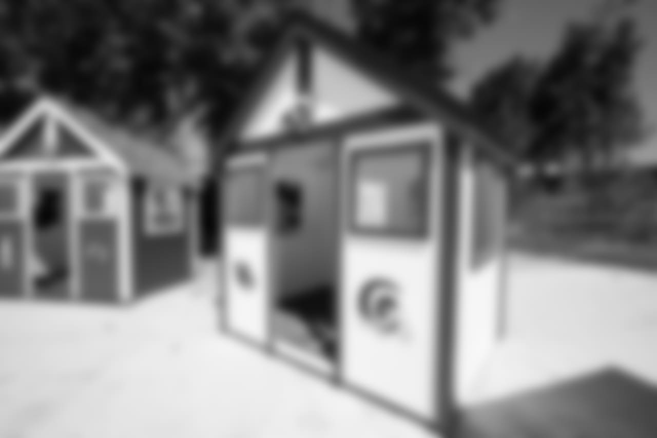 The Los Angeles Rams partner with Habitat for Humanity Orange County to build playhouses to be auctioned off at practice at The University of California Irvine in Irvine, CA on 8/3/2018. (Rams/Hiro Ueno)