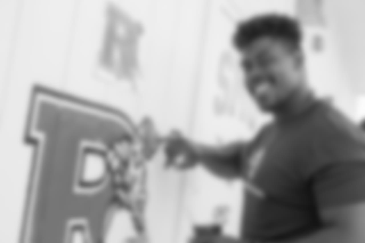 (69) Sebastian Joseph-Day of the Los Angeles Rams participates in a Playground Build at 20th Street Elementary School, Friday, June 15, 2018, in Los Angeles, CA. (Jeff Lewis/Rams)