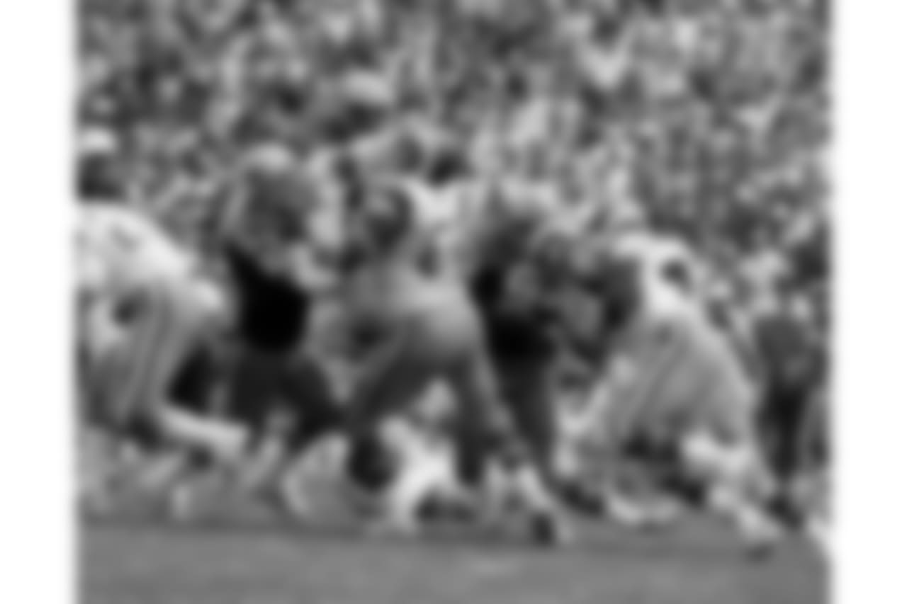 Dallas Cowboys Hall of Fame defensive tackle Randy White (54) fights his way through the blocking of Rams guard Tom Mack (65) in a 14 to 27 Dallas Cowboys loss to the Los Angeles Rams on Sept. 17, 1978 at the Los Angeles Memorial Coliseum in Los Angeles. (AP Photo/NFL Photos)