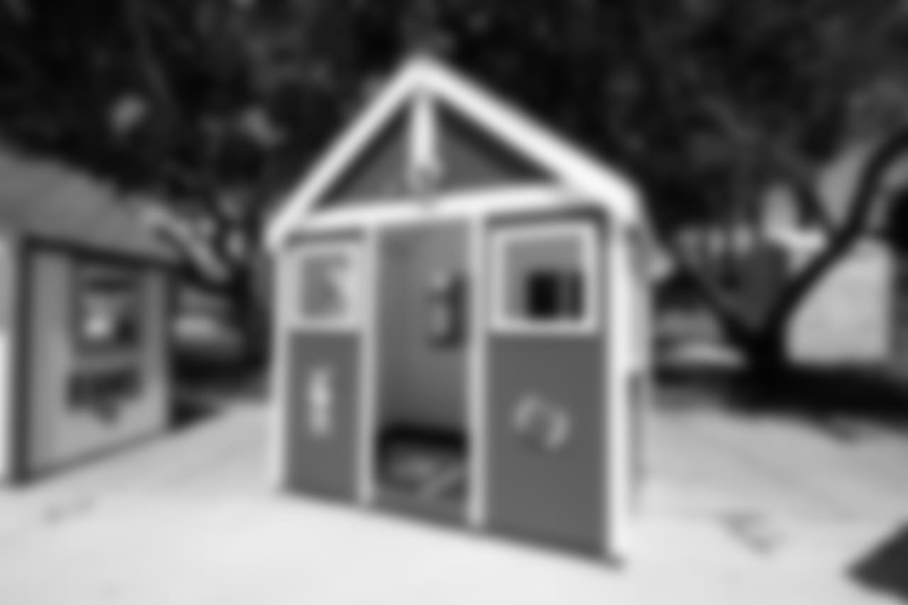 The Los Angeles Rams partner with Habitat for Humanity Orange County to build playhouses to be auctioned off at practice at The University of California Irvine in Irvine, CA on 8/3/2018. (Rams/Hiro Ueno)