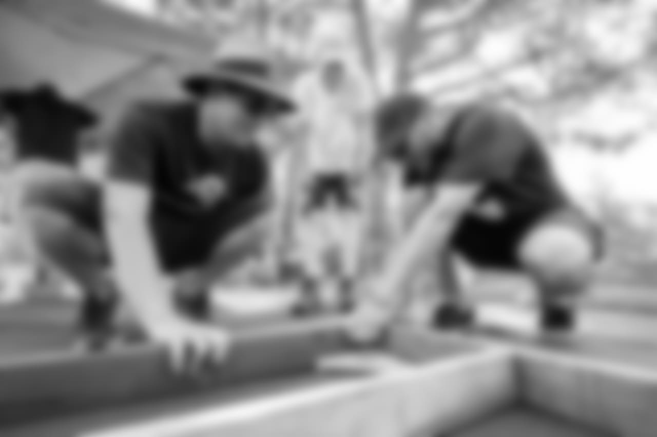 The Los Angeles Rams partner with Habitat for Humanity Orange County to build playhouses to be auctioned off at practice at The University of California Irvine in Irvine, CA on 8/3/2018. (Rams/Hiro Ueno)