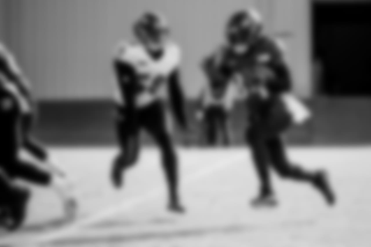 RB Alex Collins