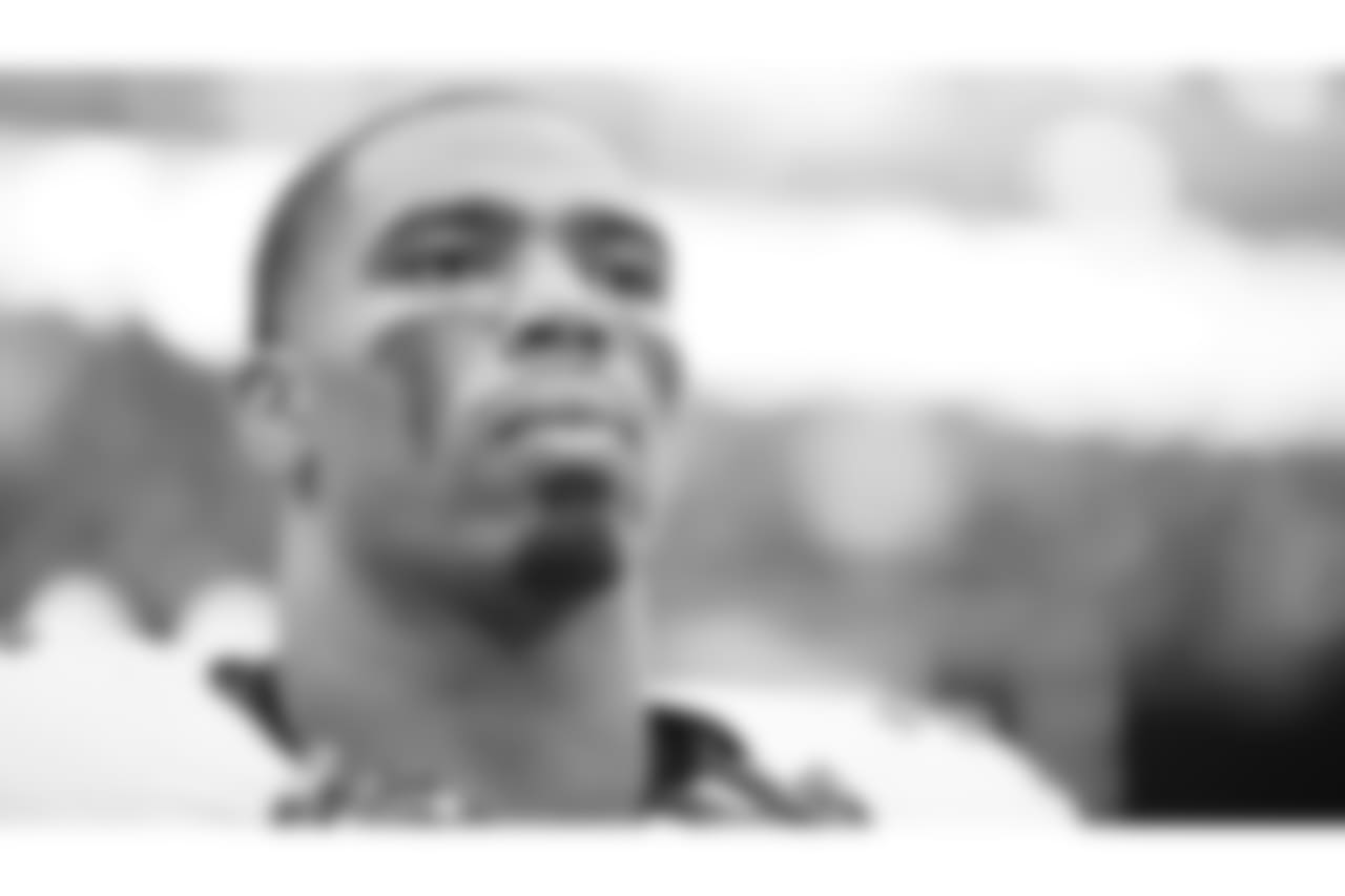 Pregame_120218__0000s_0001_SH2_6192