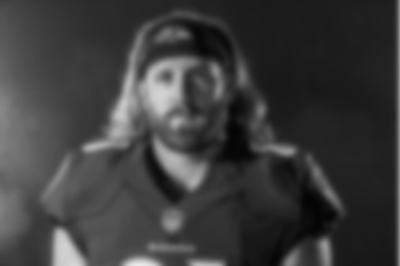 TE Hayden Hurst