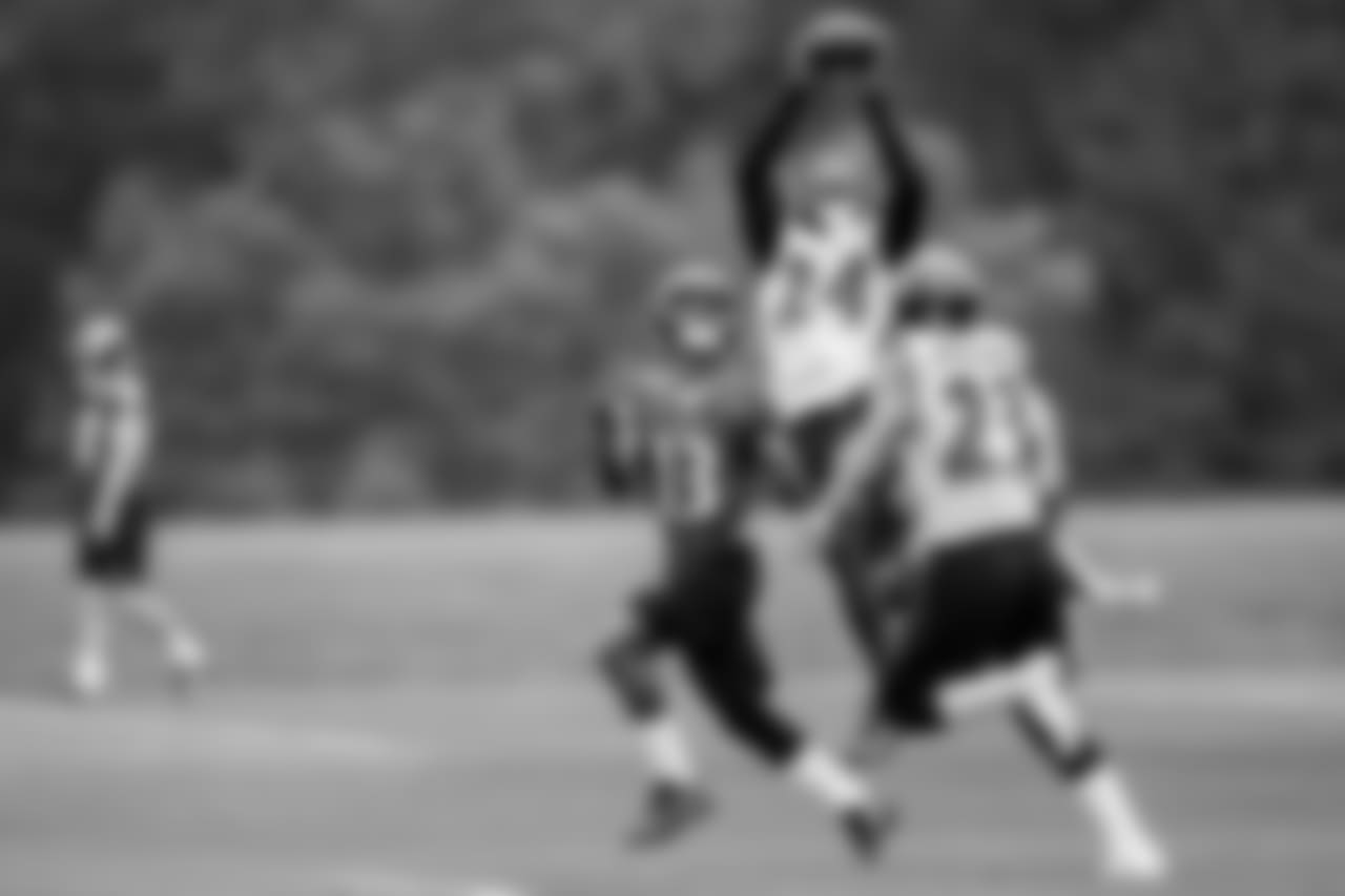 CB Brandon Carr