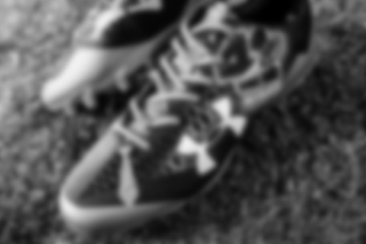 DB/LB Anthony Levine
Cause: 4 Every 1 Foundation