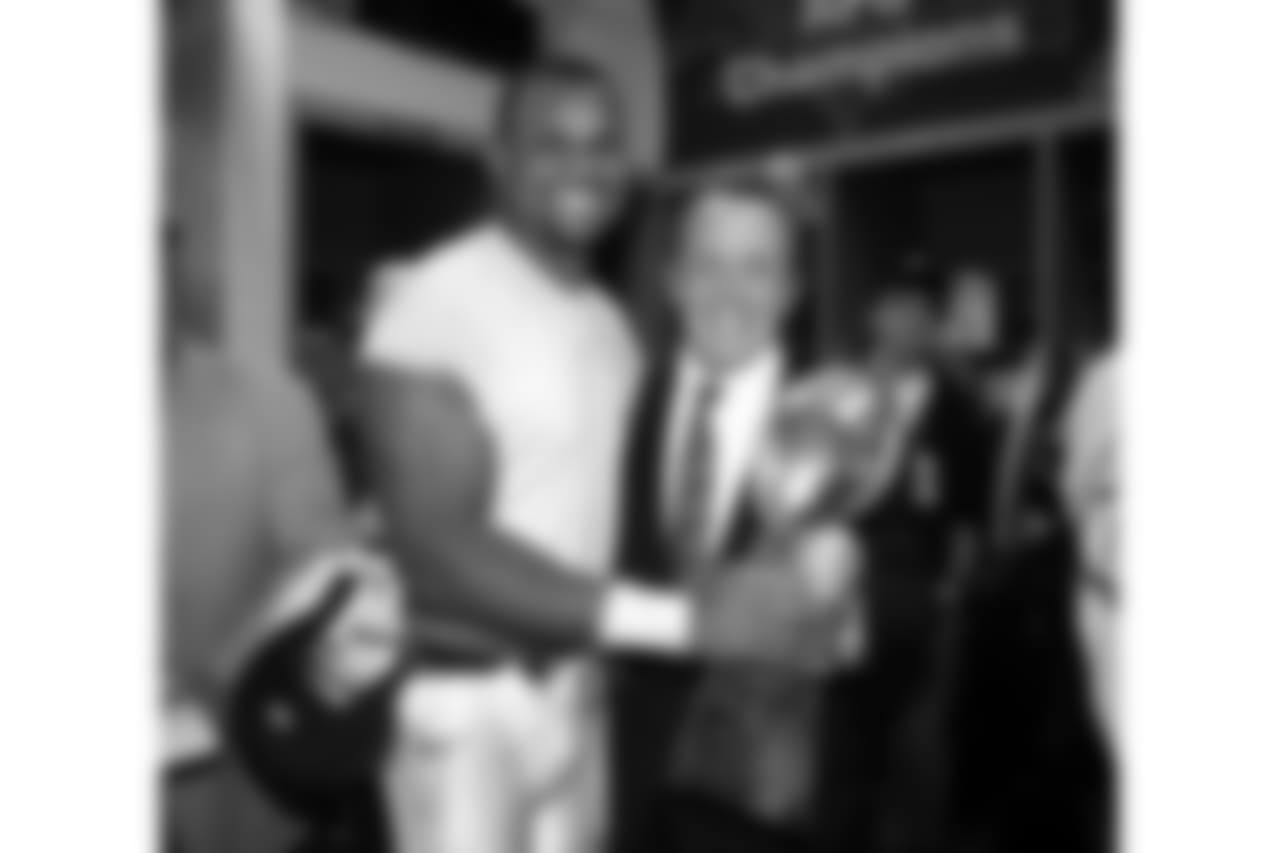 Master Folder - DO NOT ENTER 2000 Bowl Super Super Bowl XXXV Season Game Post Photos 2000 Season Post Game SBPOS~25.JPG