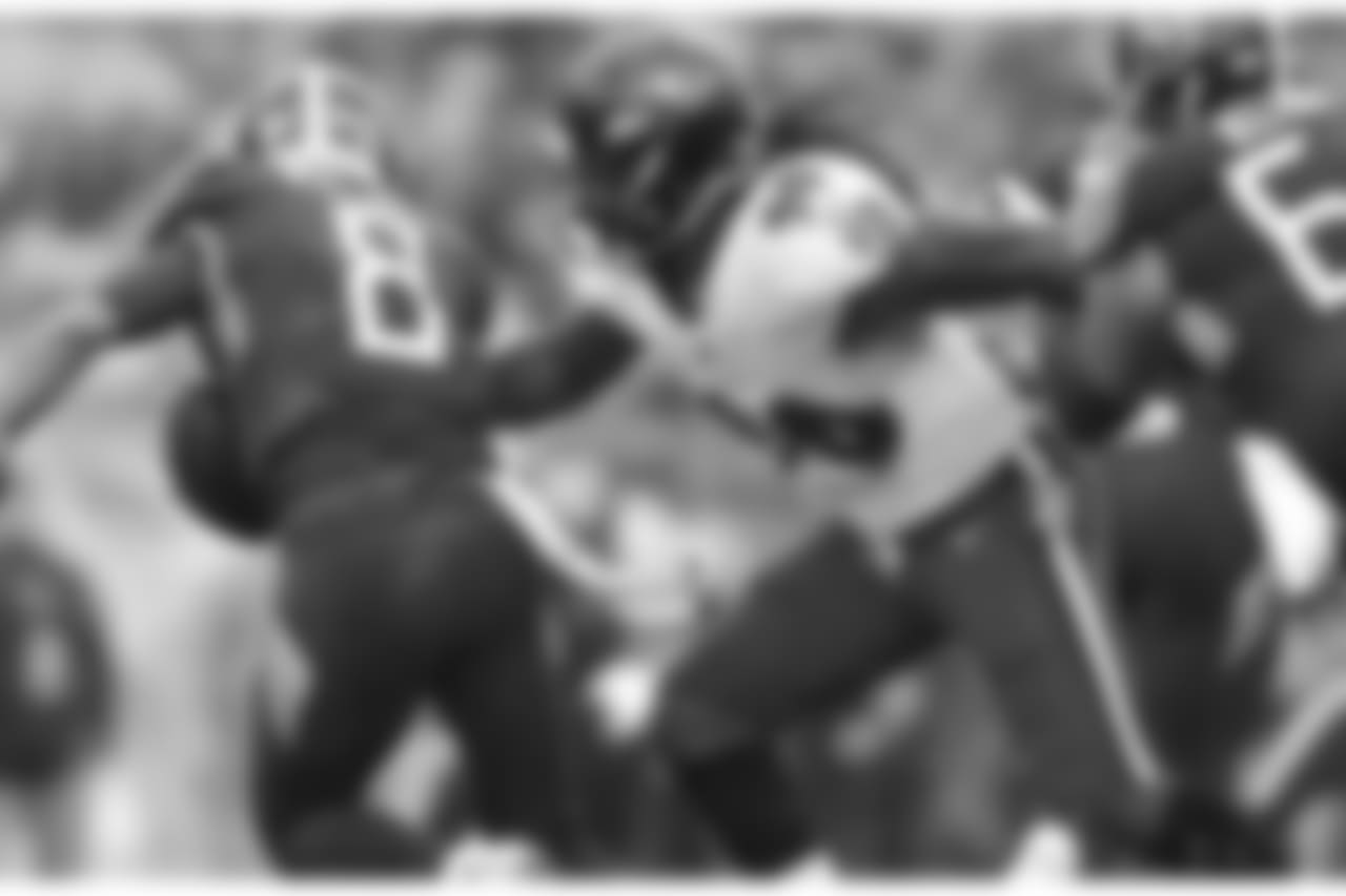 @zsmith94 (Za'Darius Smith) Starve your distraction. Feed your focus!!