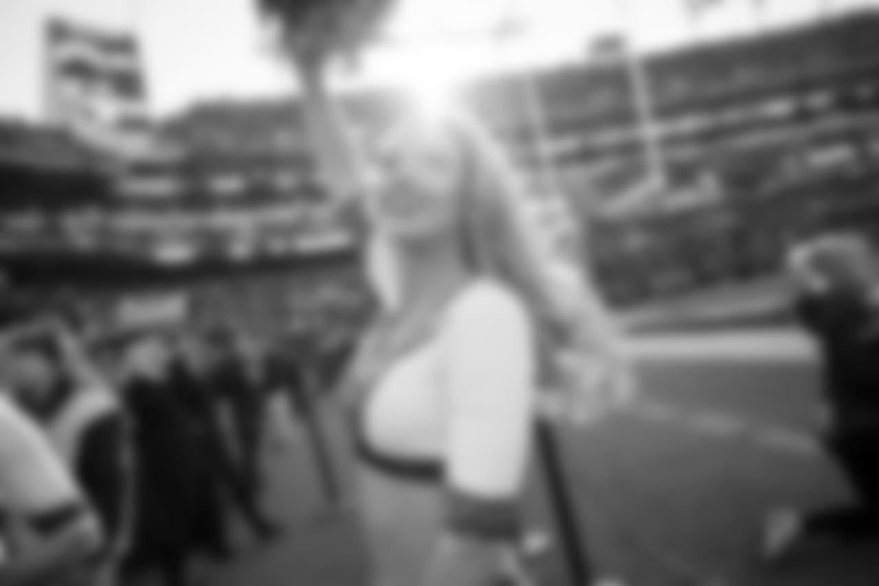 PLAYOFF_CHEERLEADERS-9