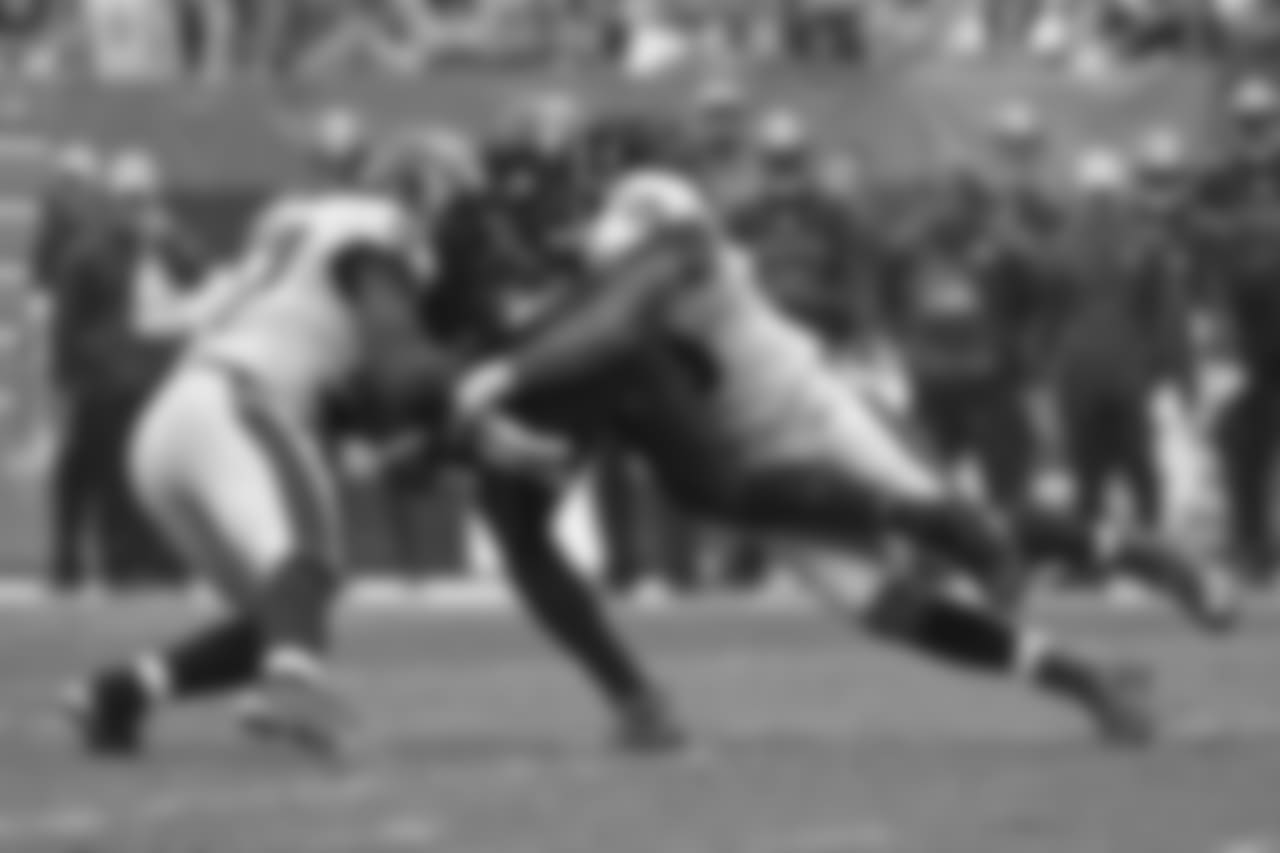 ILB C.J. Mosley and OLB Za'Darius Smith