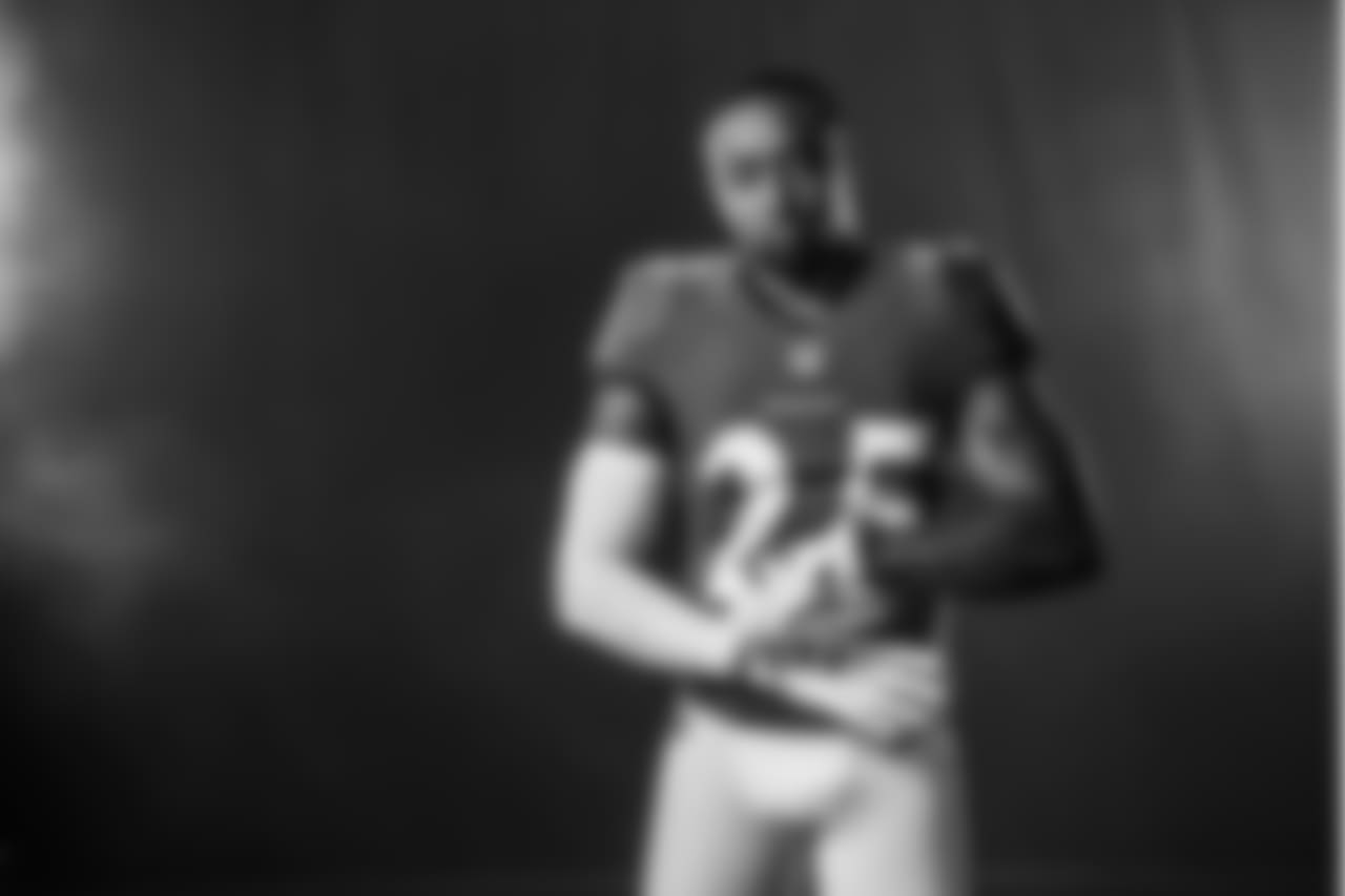 CB Tavon Young