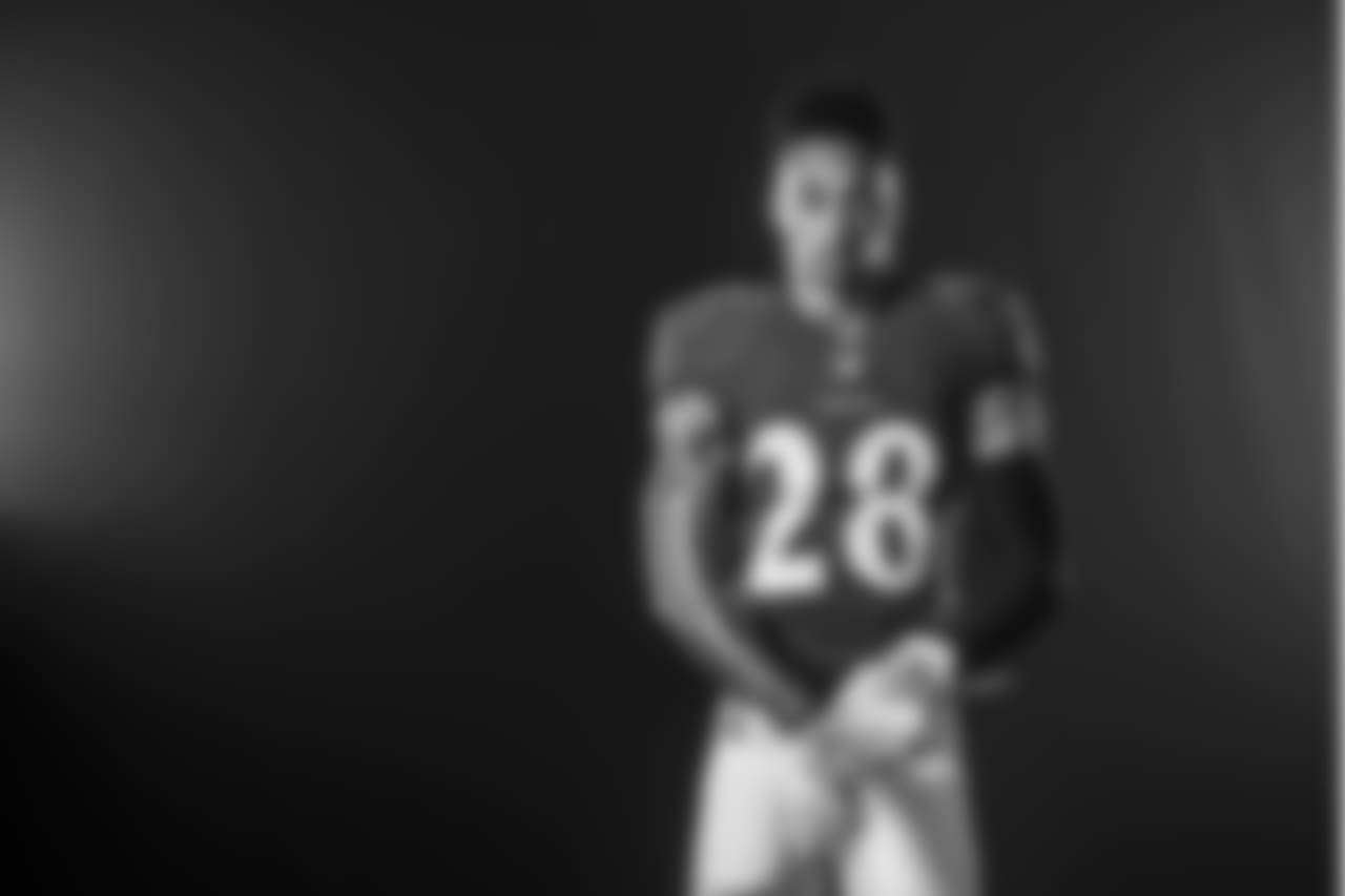 CB Anthony Averett