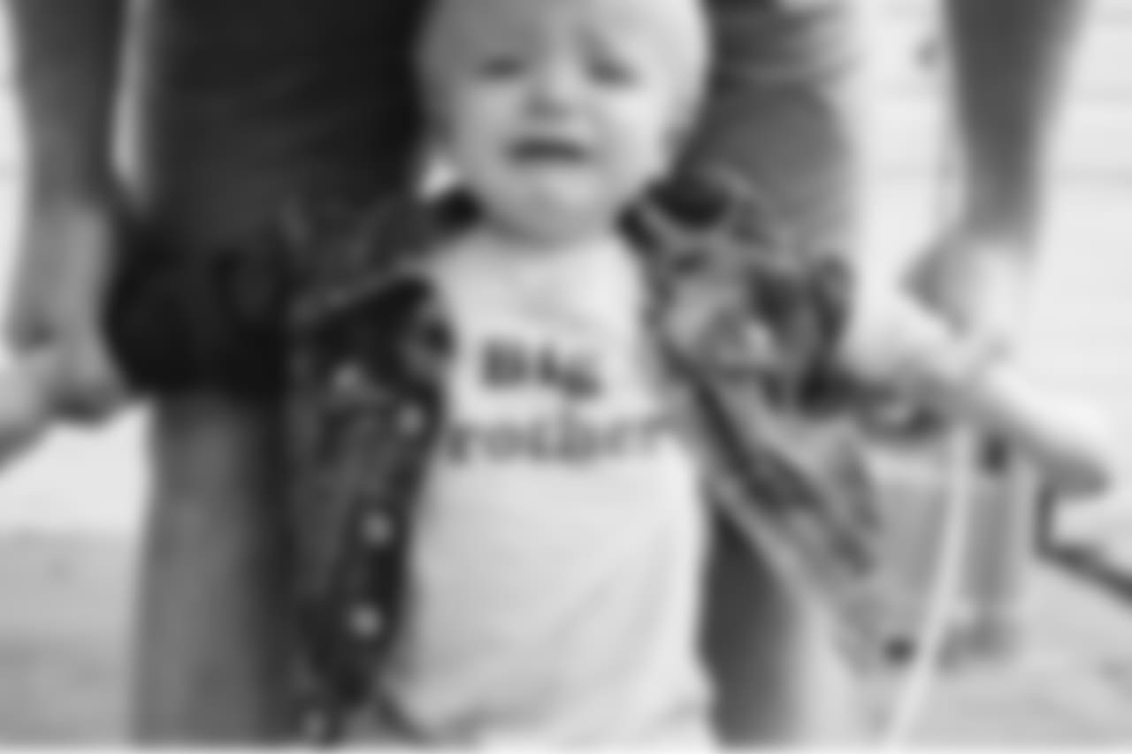 @morgancox46 (Morgan Cox) Daniel can’t wait to be a big brother! April 2019! Reveal video in my bio