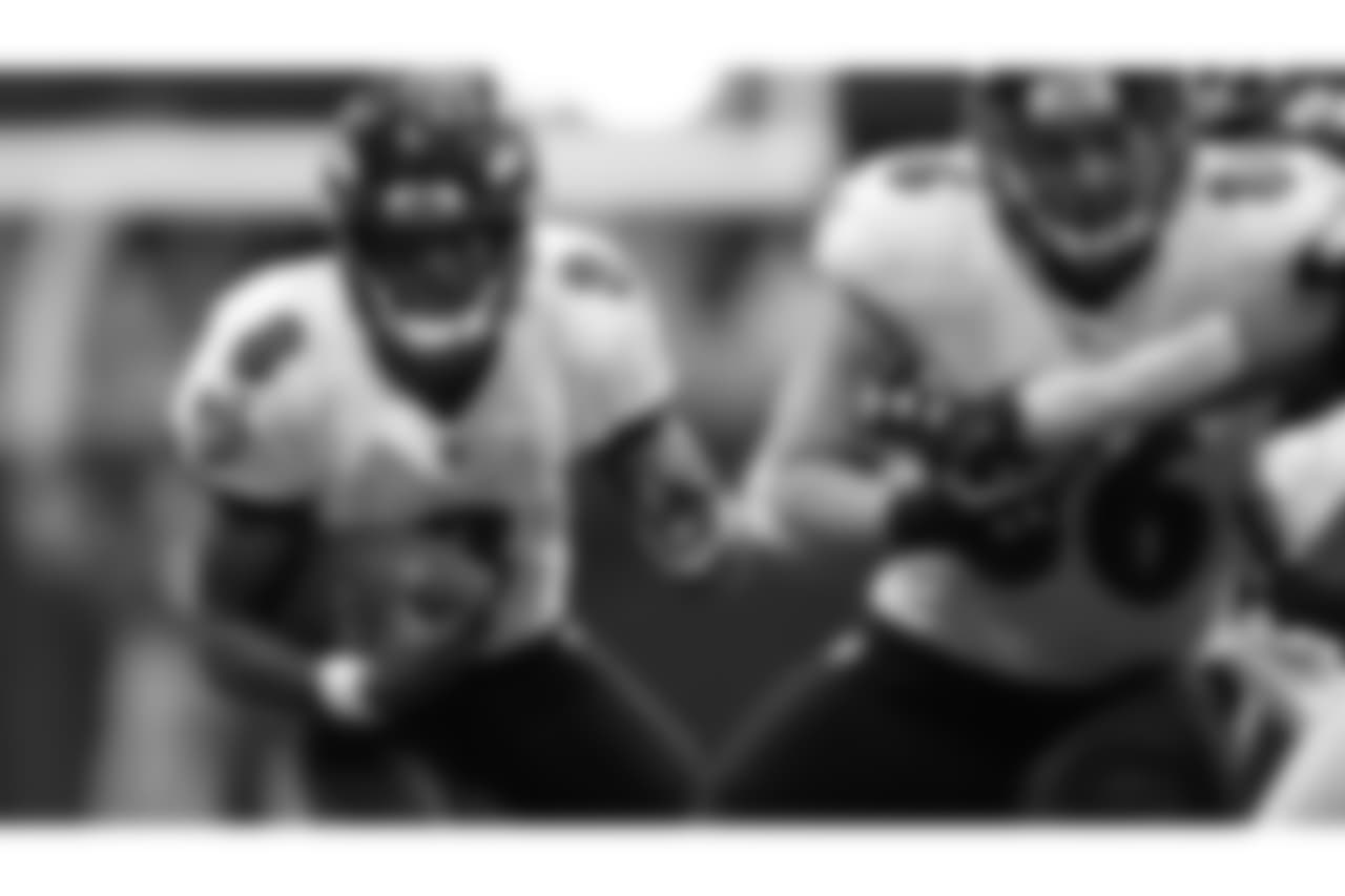 Q3_120218_0003s_0005_SH1_3653