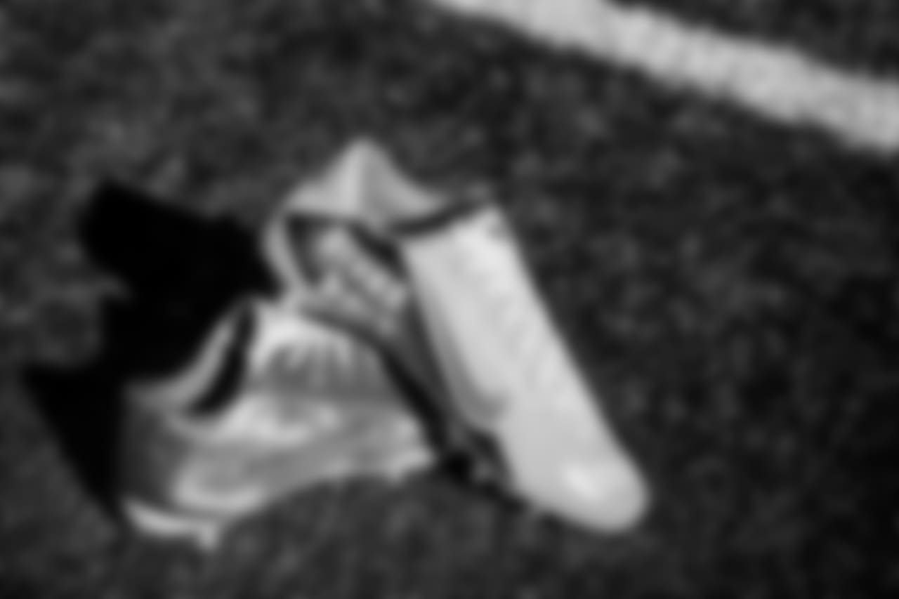 WR Jeremy Maclin
Cause: JMac Gives Back Foundation