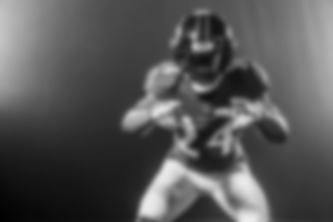 CB Brandon Carr