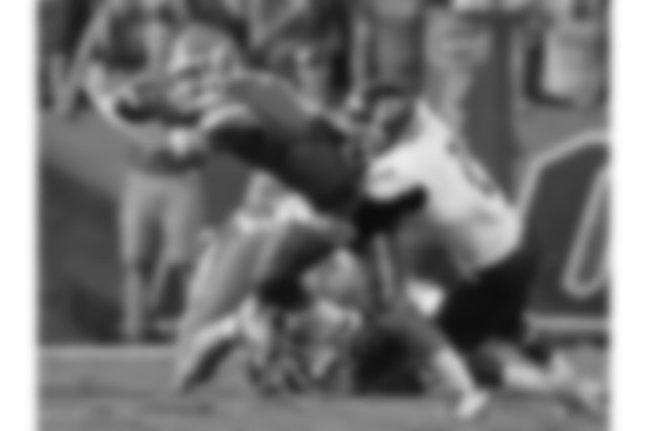 LB Terrill Hanks, New Mexico State
