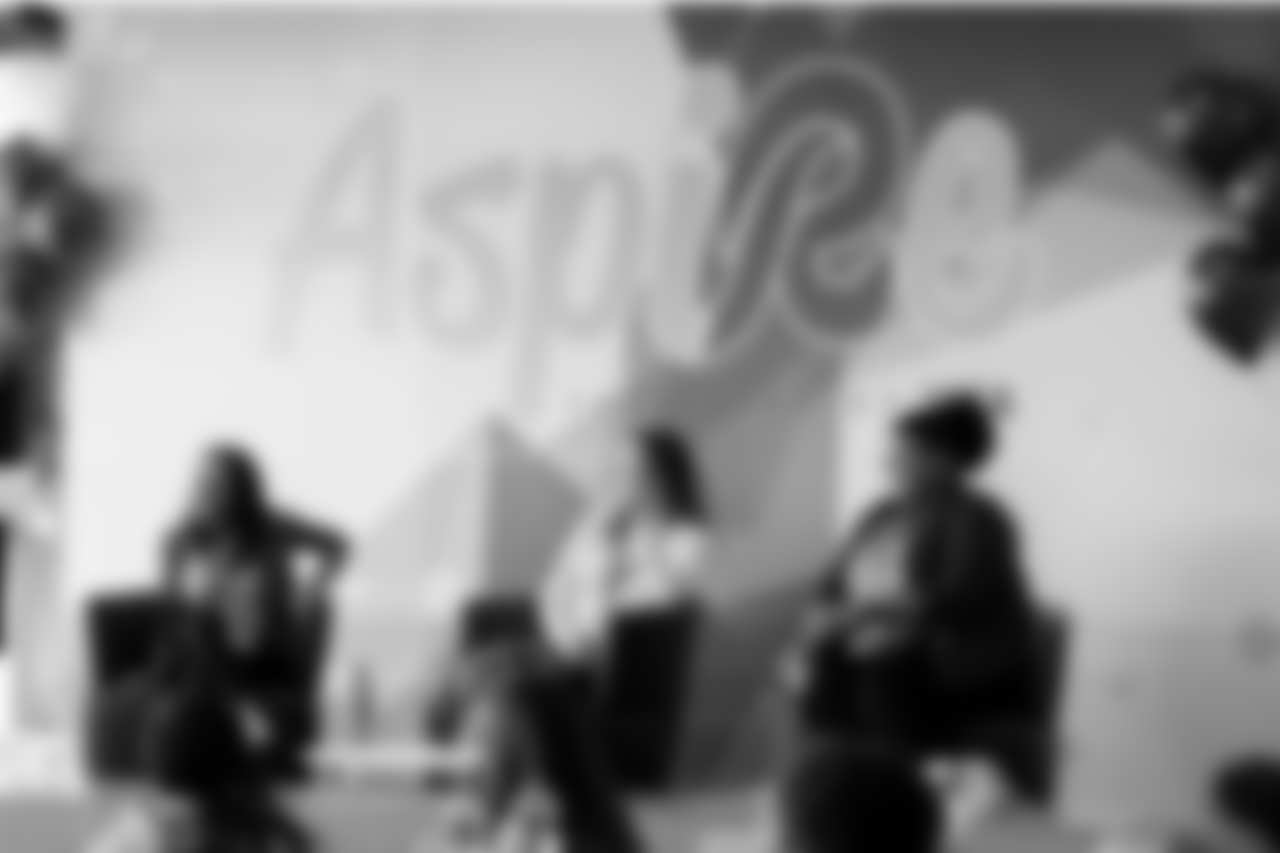 112918Aspire043